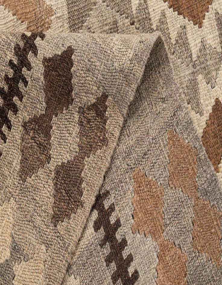 Detail image of  5' 2 x 6' 8  Hand Woven Kilim Maymana Wool Rug