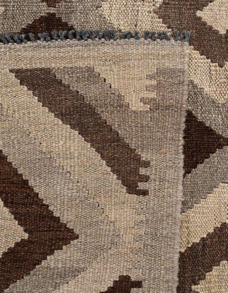 Detail image of  5' x 6' 7  Hand Woven Kilim Maymana Wool Rug