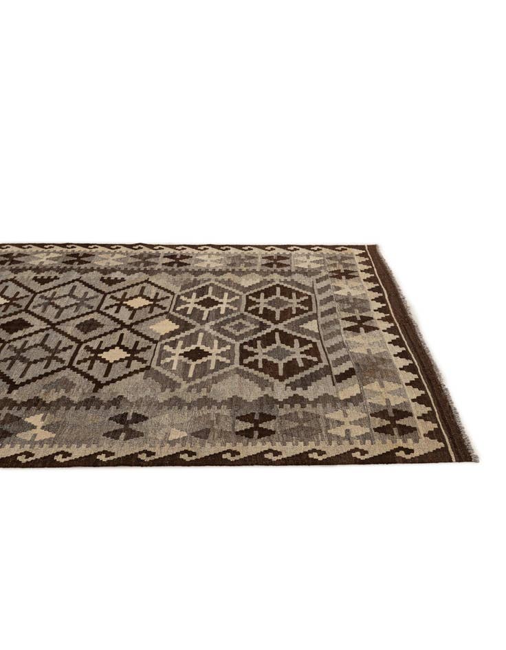 Detail image of  5' 5 x 6' 8  Hand Woven Kilim Maymana Wool Rug