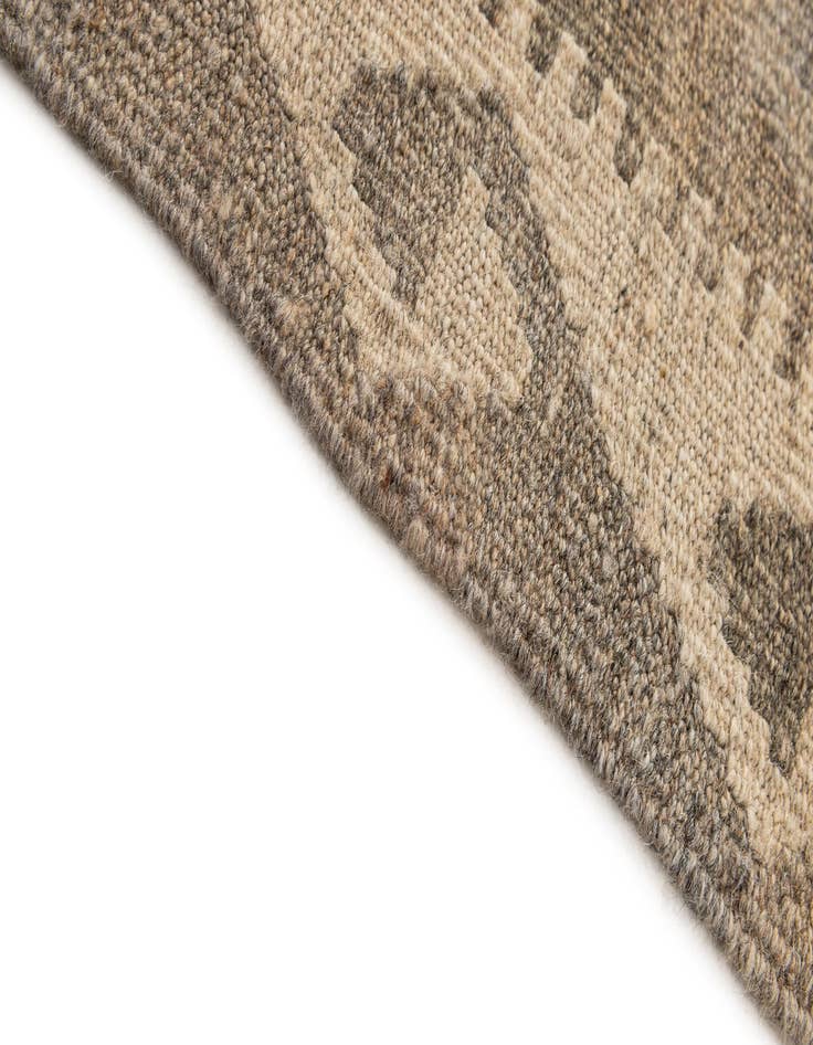 Detail image of  5' 3 x 6' 7  Hand Woven Kilim Maymana Wool Rug