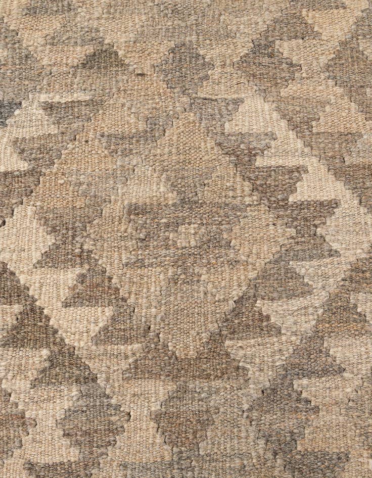 Detail image of  5' 3 x 6' 7  Hand Woven Kilim Maymana Wool Rug