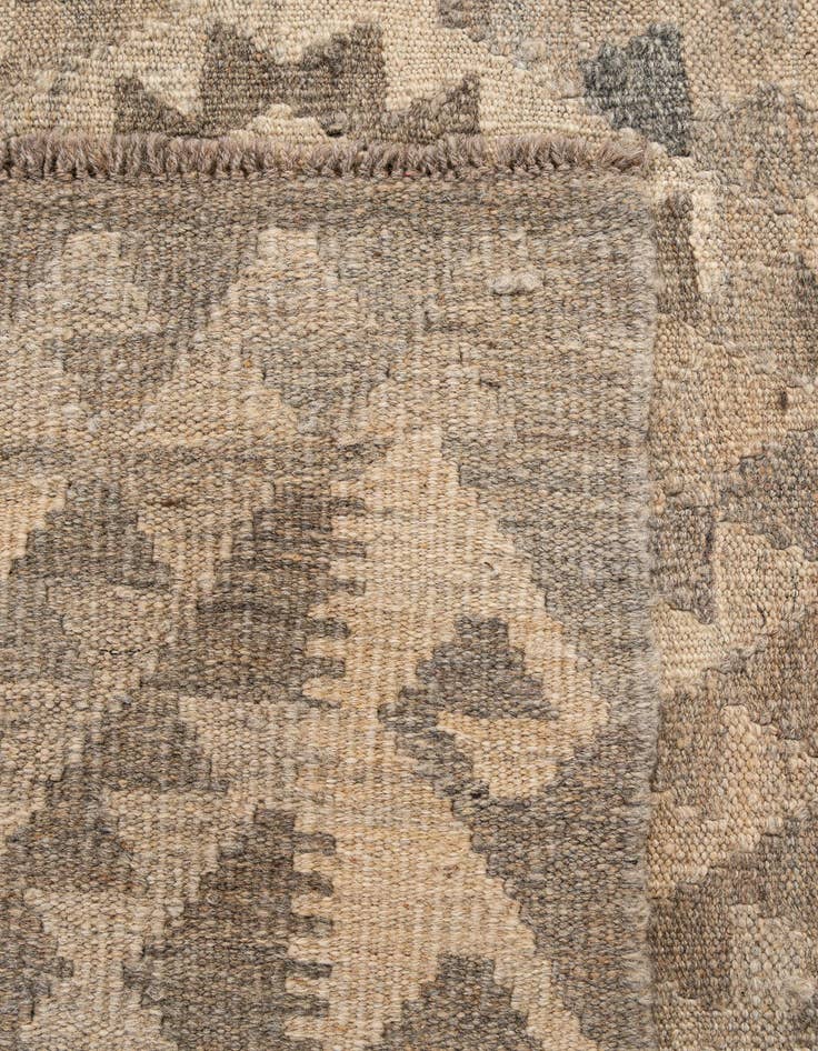 Detail image of  5' 3 x 6' 7  Hand Woven Kilim Maymana Wool Rug