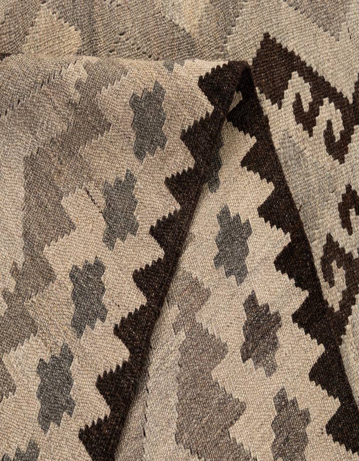 Detail image of  5' 4 x 6' 8  Hand Woven Kilim Maymana Wool Rug