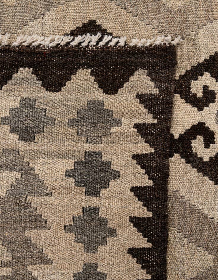 Detail image of  5' 4 x 6' 8  Hand Woven Kilim Maymana Wool Rug