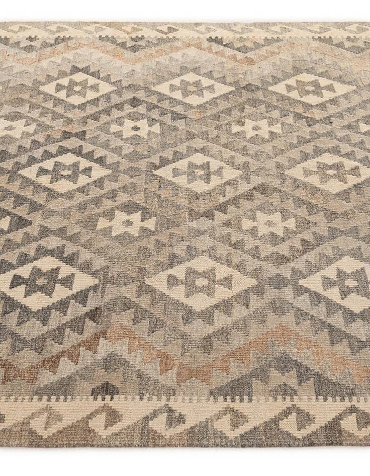 Detail image of  5' 1 x 6' 6  Hand Woven Kilim Maymana Wool Rug