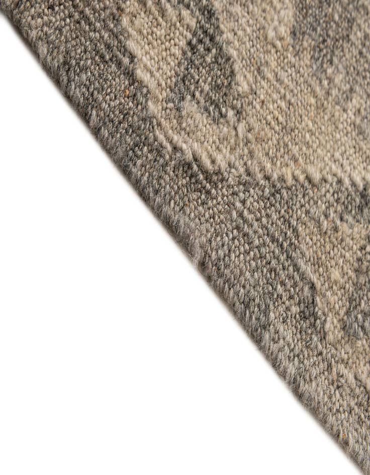 Detail image of  5' 4 x 6' 6  Hand Woven Kilim Maymana Wool Rug
