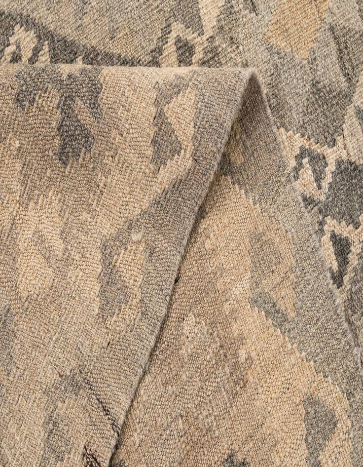 Detail image of  5' 3 x 6' 9  Hand Woven Kilim Maymana Wool Rug