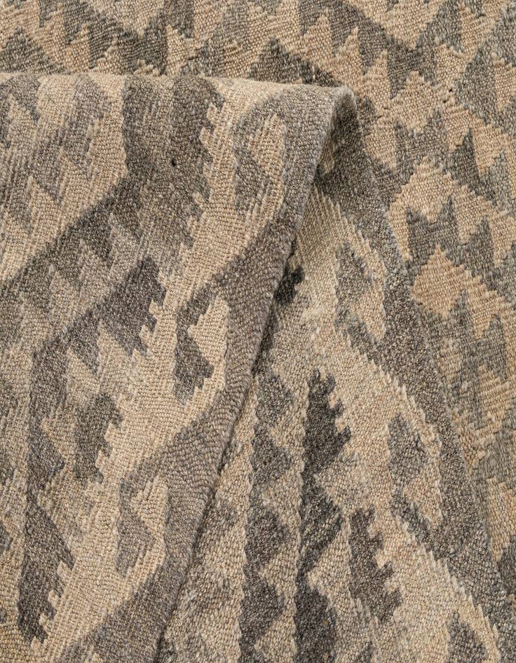 Detail image of  5' 2 x 6' 3  Hand Woven Kilim Maymana Wool Rug