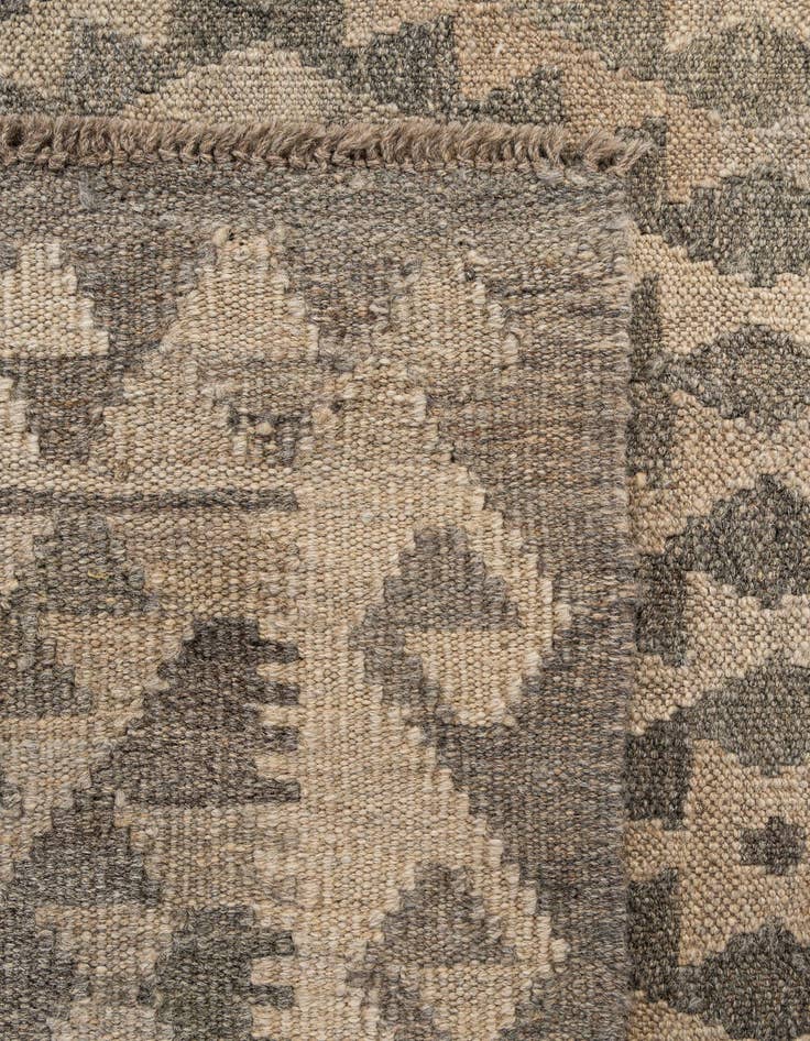 Detail image of  5' 2 x 6' 3  Hand Woven Kilim Maymana Wool Rug