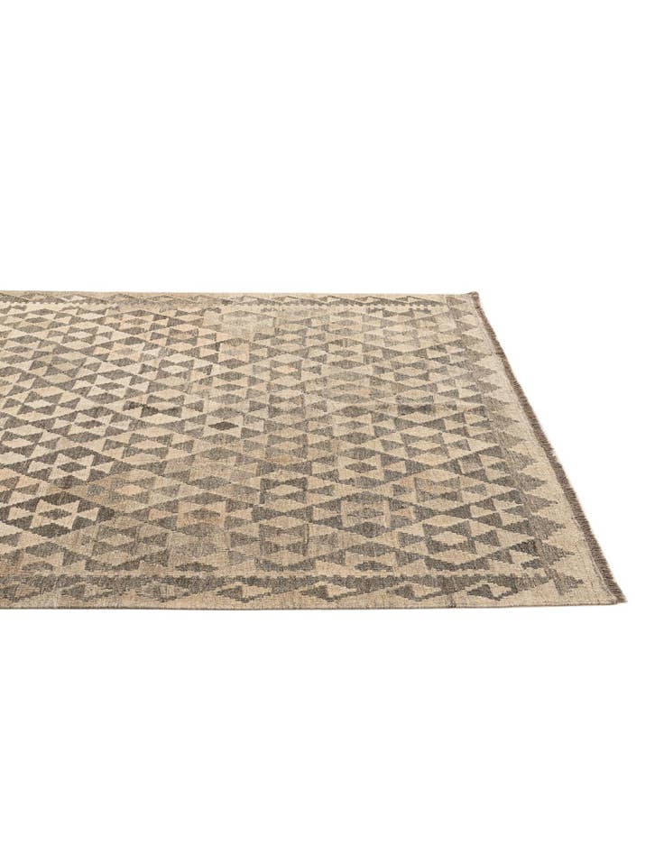 Detail image of  5' 4 x 6' 9  Hand Woven Kilim Maymana Wool Rug