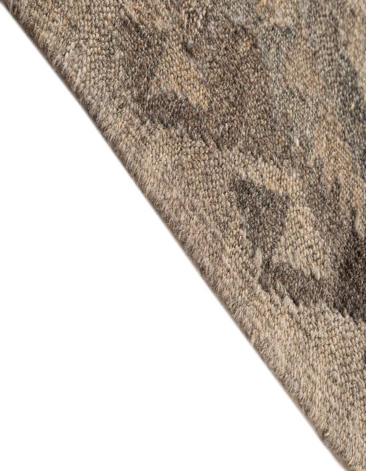 Detail image of  5' 3 x 6' 5  Hand Woven Kilim Maymana Wool Rug