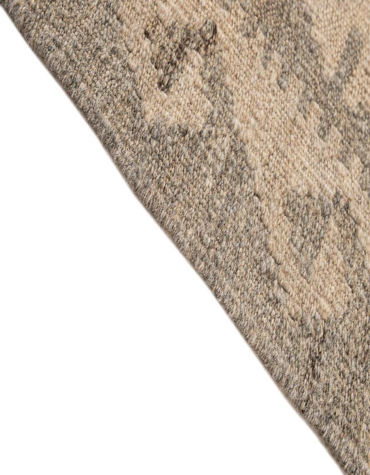 Detail image of  5' 4 x 6' 7  Hand Woven Kilim Maymana Wool Rug