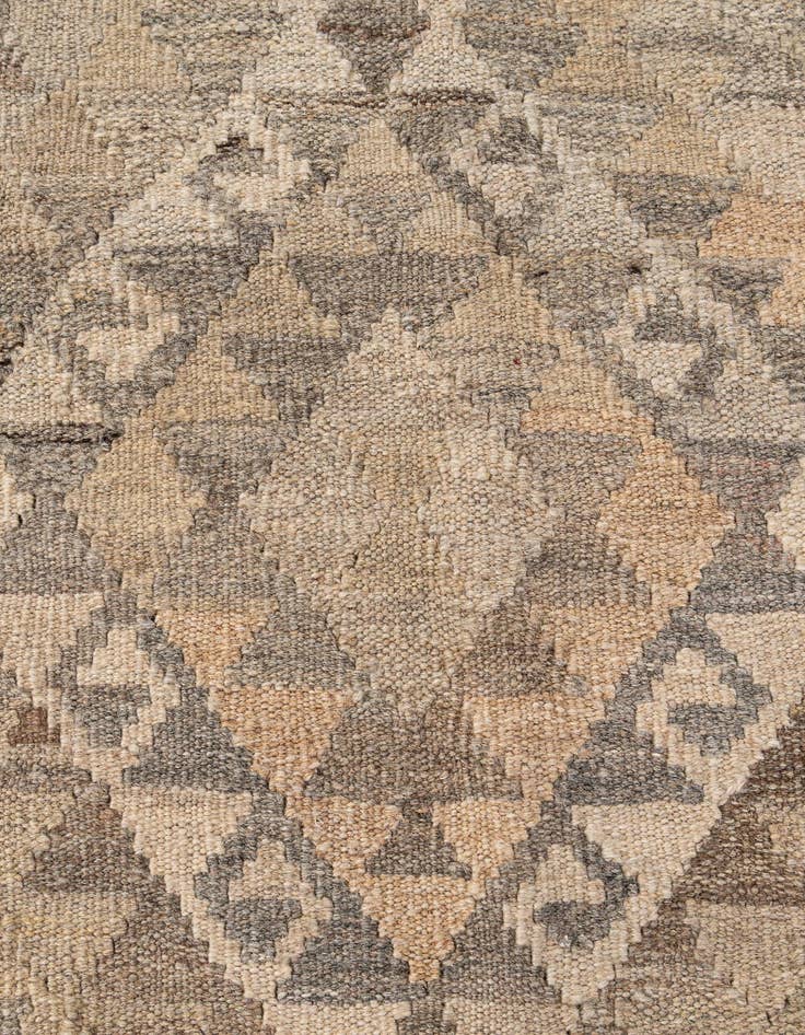 Detail image of  5' 4 x 6' 7  Hand Woven Kilim Maymana Wool Rug
