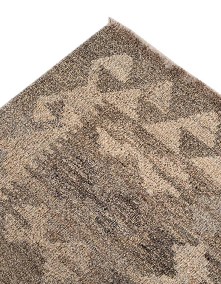 Detail image of  5' 4 x 6' 7  Hand Woven Kilim Maymana Wool Rug