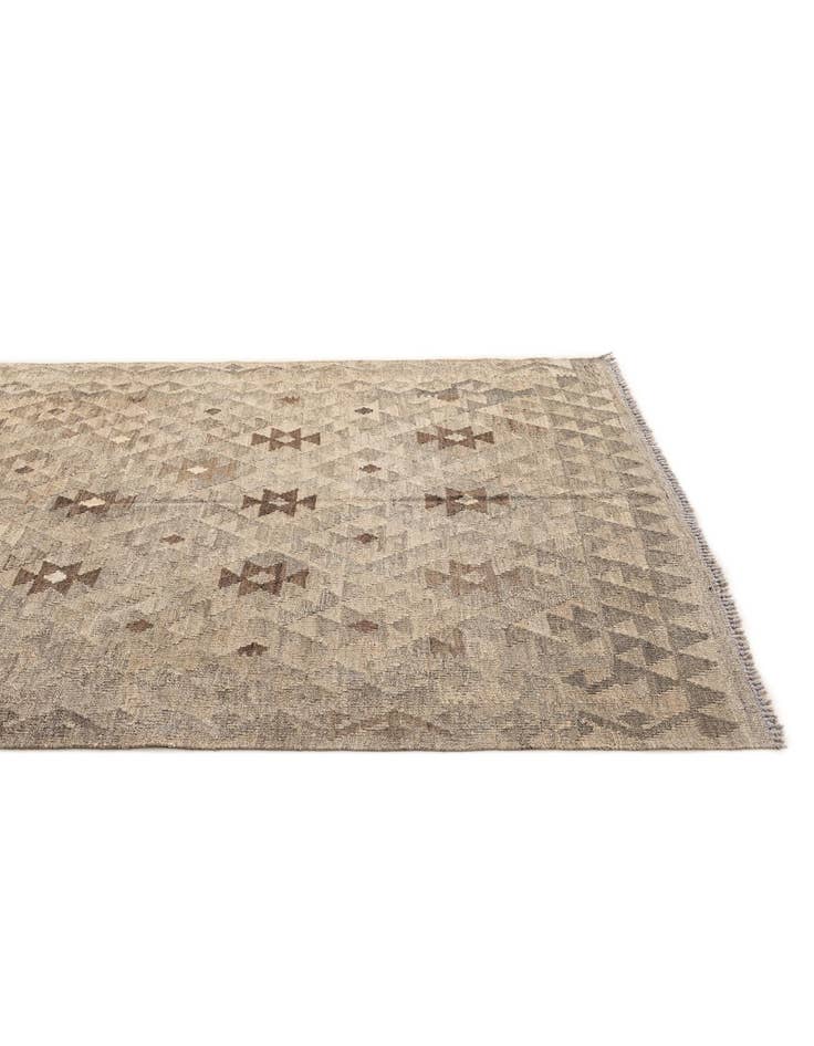 Detail image of  5' 2 x 6' 9  Hand Woven Kilim Maymana Wool Rug