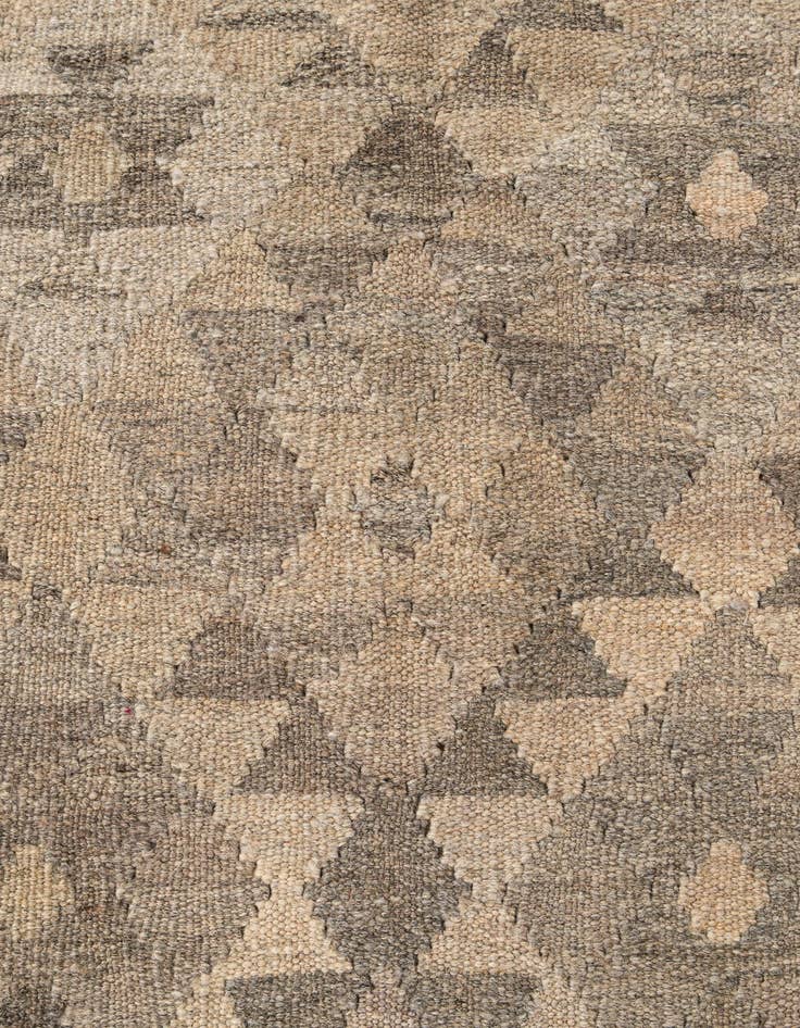 Detail image of  5' 2 x 6' 6  Hand Woven Kilim Maymana Wool Rug