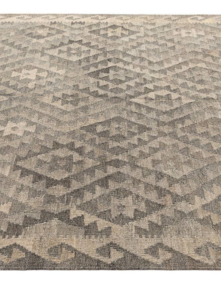 Detail image of  5' 4 x 6' 7  Hand Woven Kilim Maymana Wool Rug