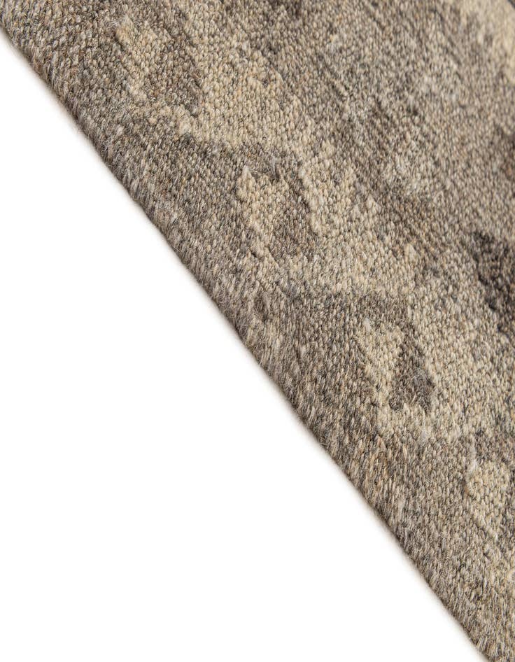 Detail image of  5' 2 x 6' 6  Hand Woven Kilim Maymana Wool Rug