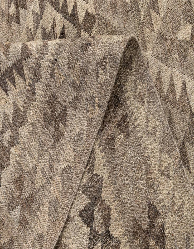 Detail image of  5' 2 x 6' 6  Hand Woven Kilim Maymana Wool Rug