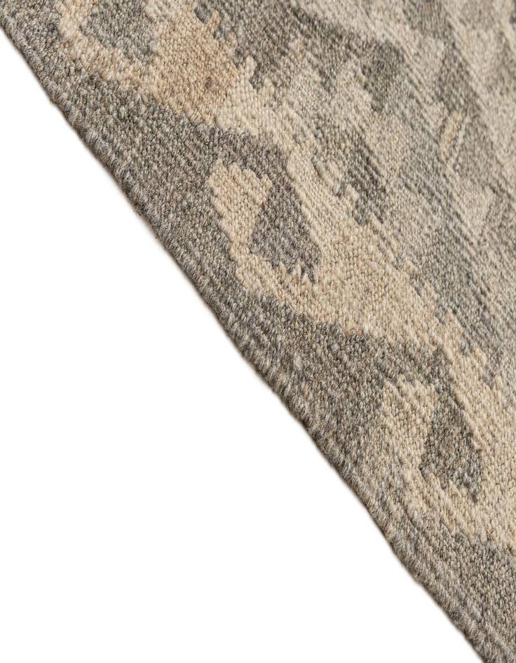 Detail image of  5' 3 x 6' 7  Hand Woven Kilim Maymana Wool Rug
