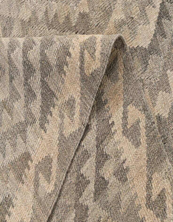 Detail image of  5' 3 x 6' 7  Hand Woven Kilim Maymana Wool Rug