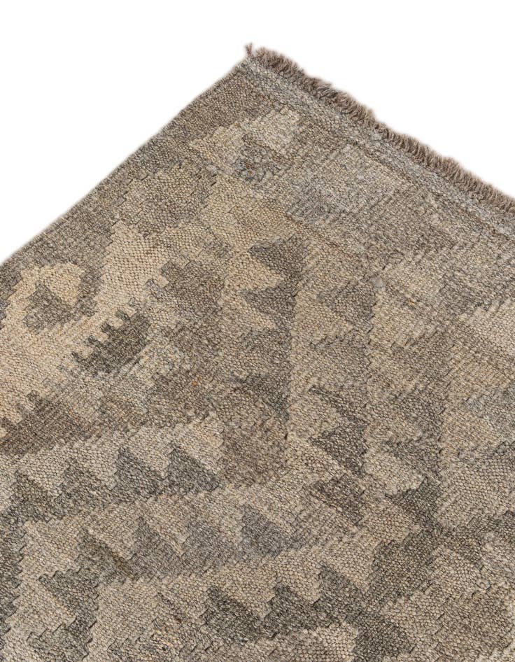 Detail image of  5' 3 x 6' 7  Hand Woven Kilim Maymana Wool Rug