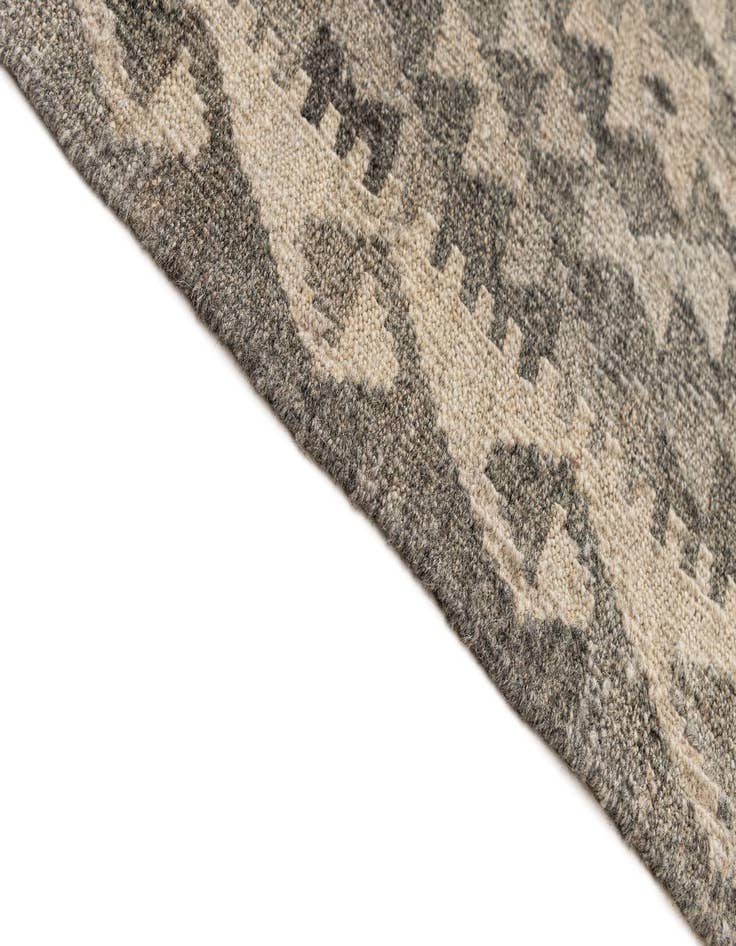 Detail image of  5' 4 x 6' 5  Hand Woven Kilim Maymana Wool Rug