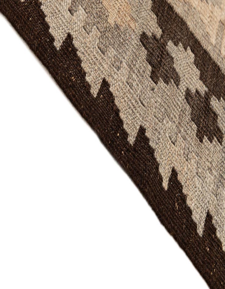 Detail image of  5' 1 x 6' 7  Hand Woven Kilim Maymana Wool Rug