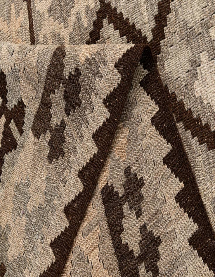 Detail image of  5' 1 x 6' 7  Hand Woven Kilim Maymana Wool Rug