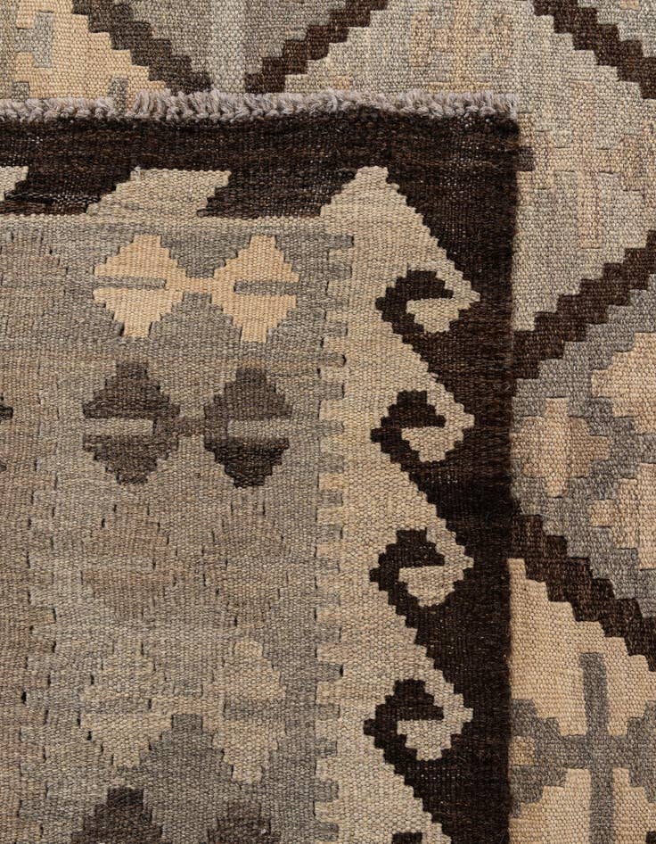 Detail image of  5' x 6' 7  Hand Woven Kilim Maymana Wool Rug