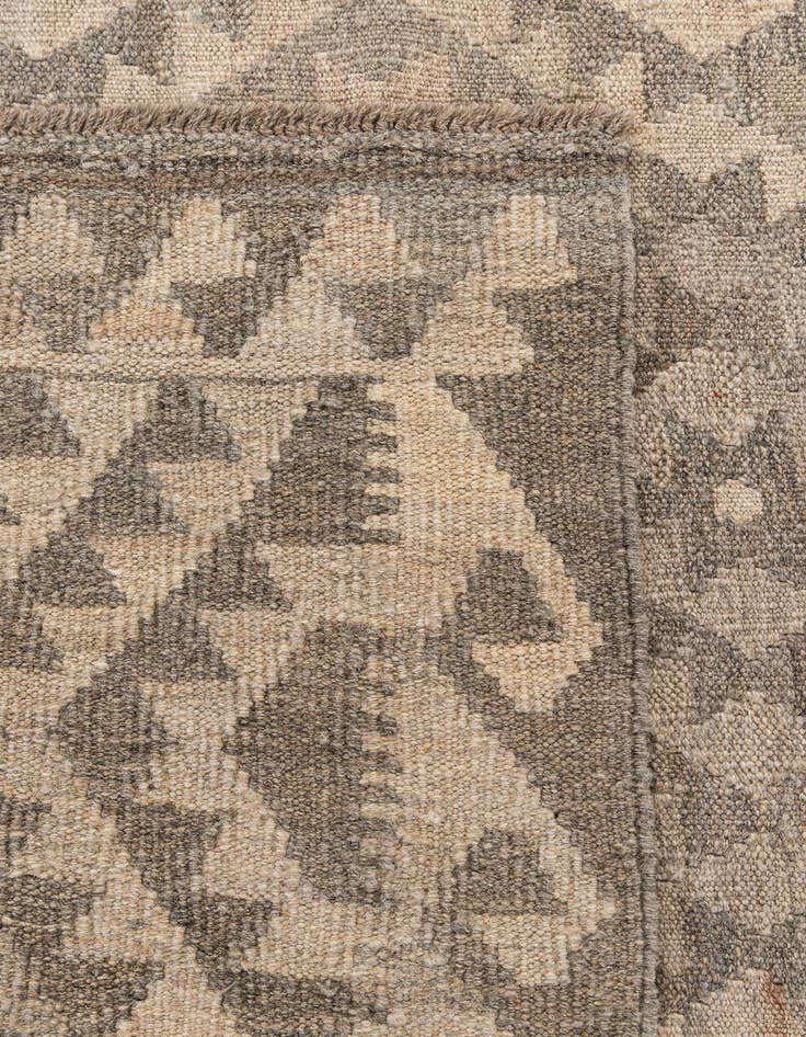 Detail image of  5' 3 x 6' 7  Hand Woven Kilim Maymana Wool Rug
