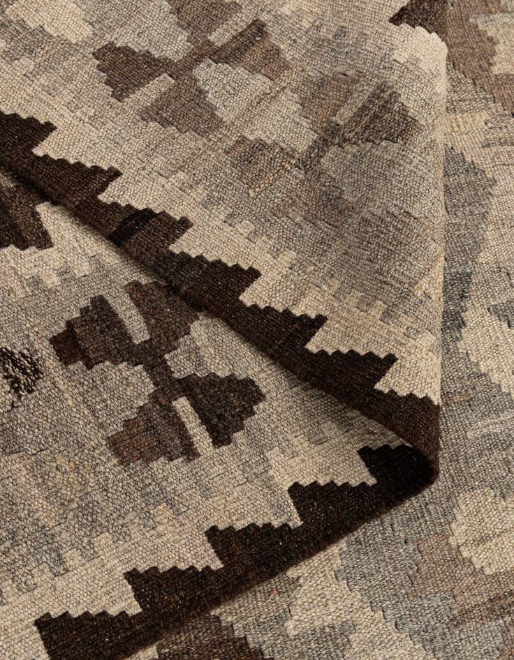 Detail image of  5' 3 x 6' 6  Hand Woven Kilim Maymana Wool Rug