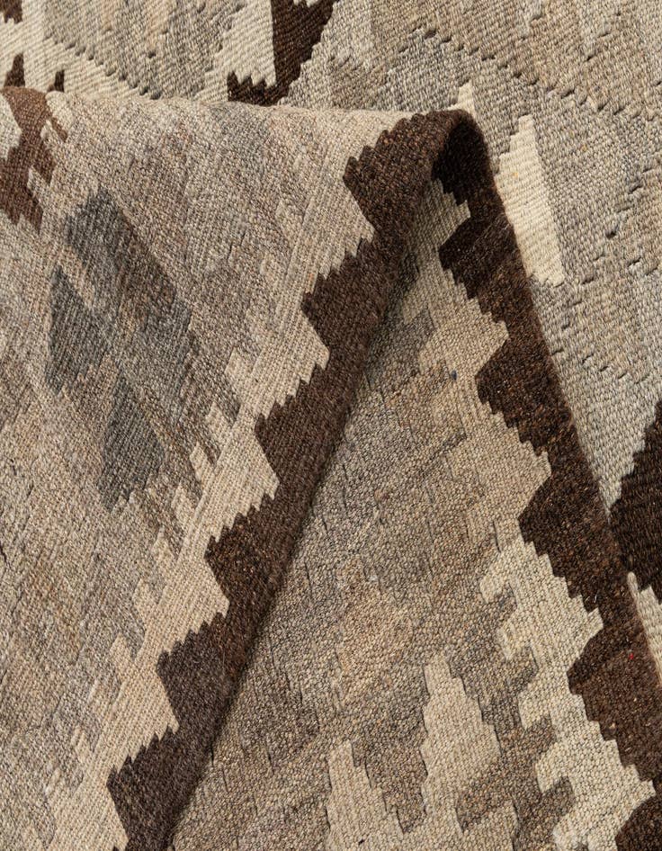 Detail image of  5' 1 x 6' 8  Hand Woven Kilim Maymana Wool Rug