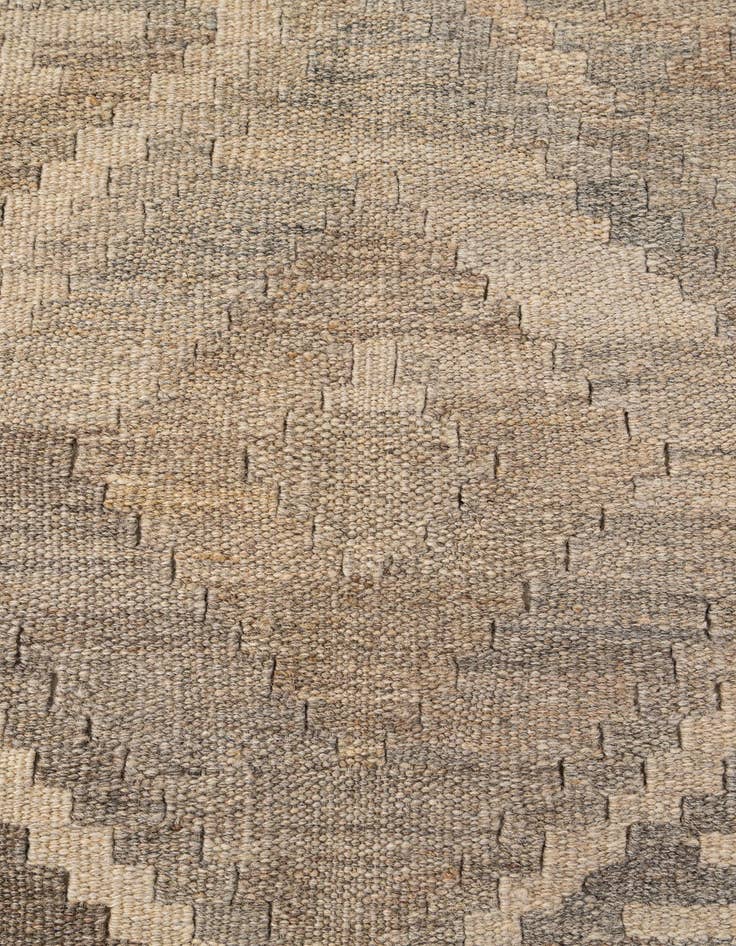 Detail image of  5' x 6' 9  Hand Woven Kilim Maymana Wool Rug