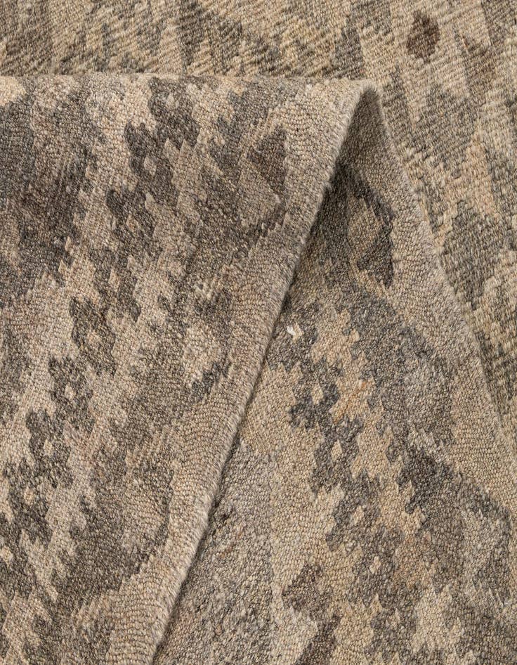 Detail image of  5' 4 x 6' 10  Hand Woven Kilim Maymana Wool Rug