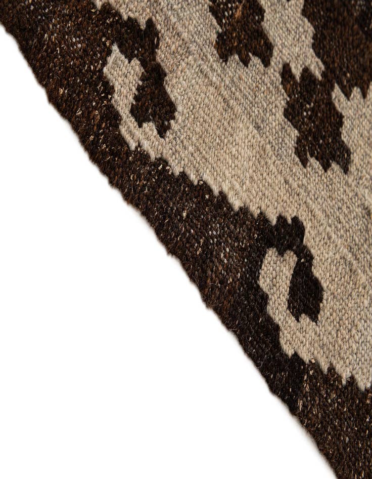 Detail image of  5' 4 x 6' 10  Hand Woven Kilim Maymana Wool Rug