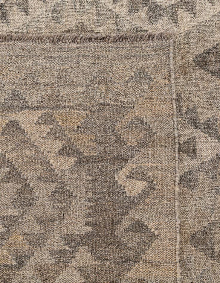 Detail image of  5' 3 x 6' 11  Hand Woven Kilim Maymana Wool Rug