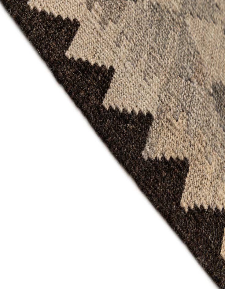 Detail image of  5' x 6' 9  Hand Woven Kilim Maymana Wool Rug