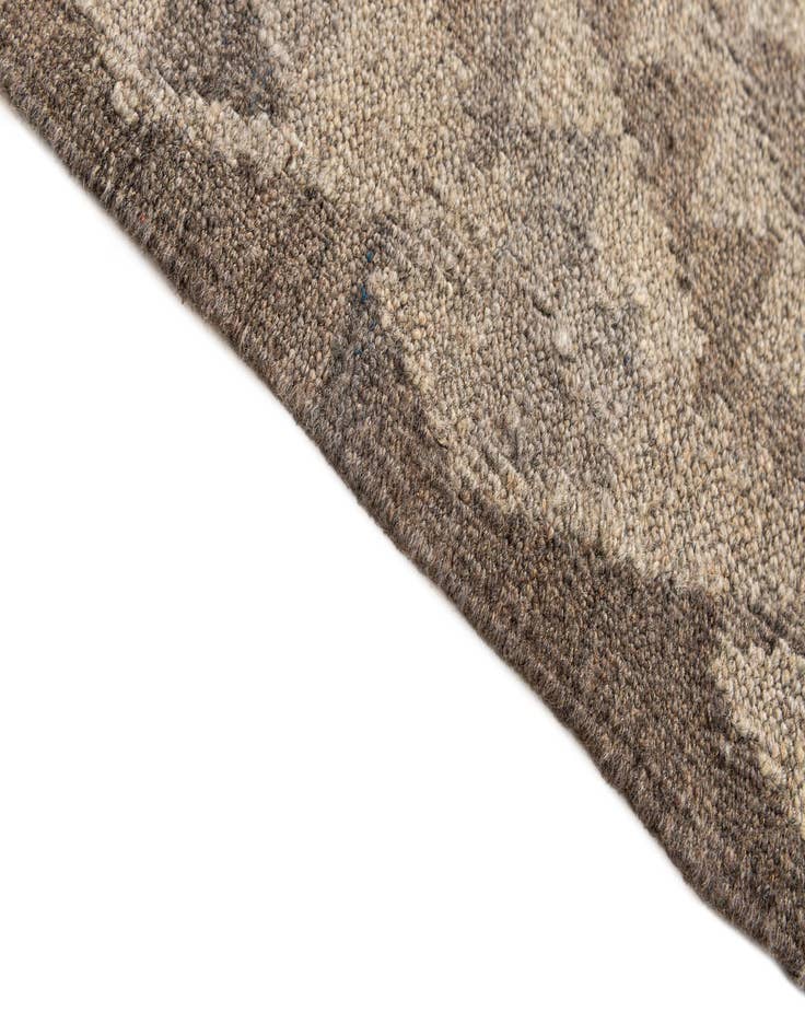 Detail image of  5' 4 x 8'  Hand Woven Kilim Maymana Wool Rug