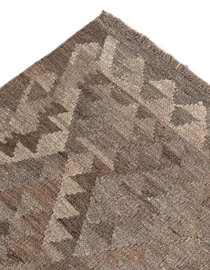 Detail image of  5' 4 x 8'  Hand Woven Kilim Maymana Wool Rug