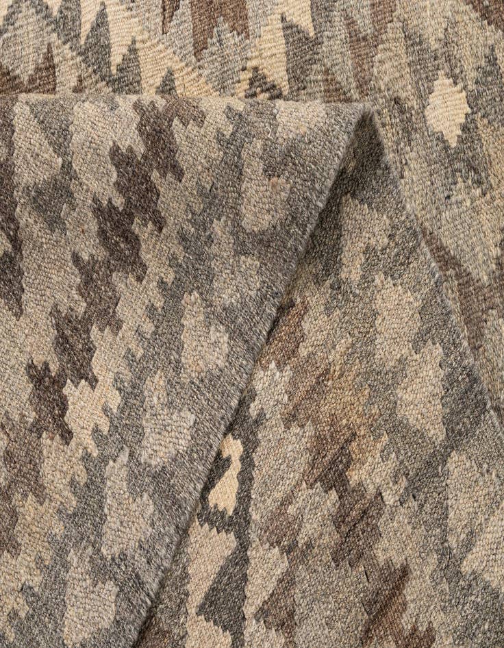 Detail image of  5' 7 x 6' 10  Hand Woven Kilim Maymana Wool Rug