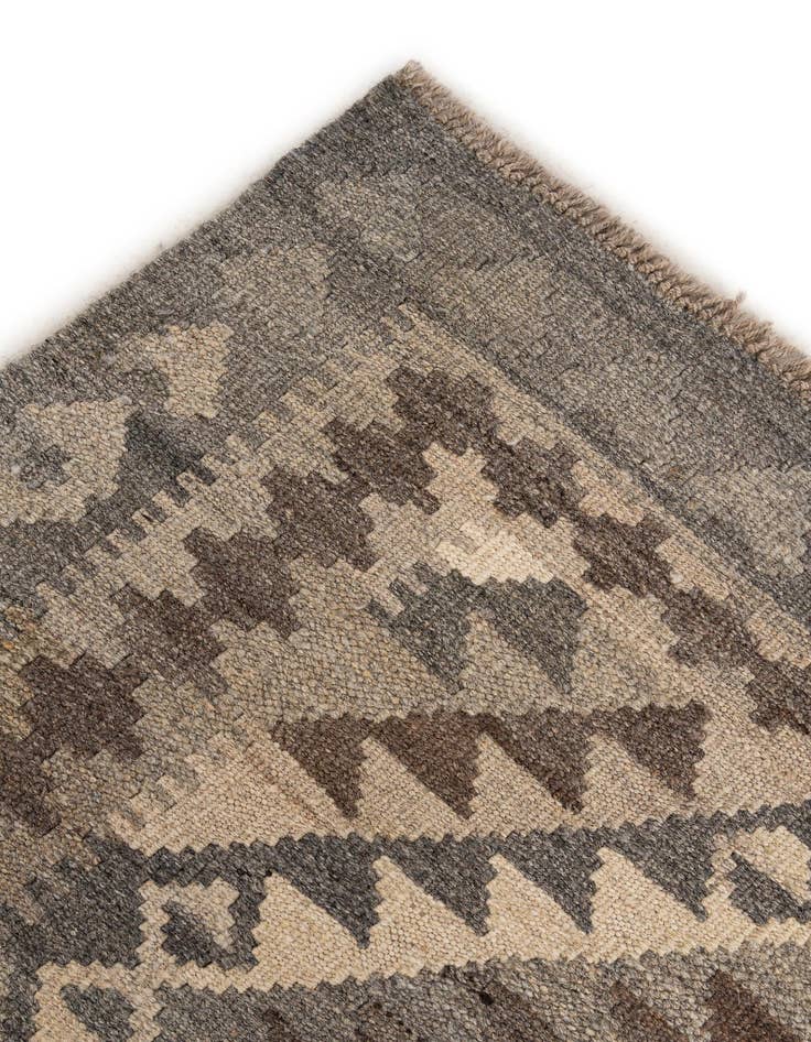 Detail image of  5' 7 x 6' 10  Hand Woven Kilim Maymana Wool Rug