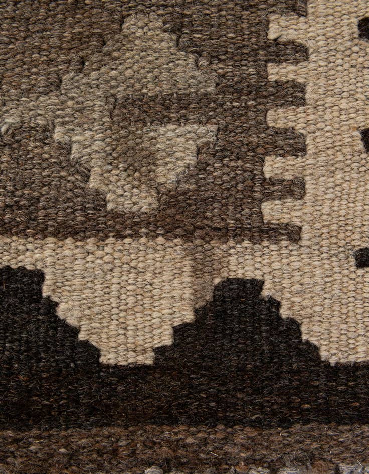 Detail image of  5' 4 x 6' 8  Hand Woven Kilim Maymana Wool Rug