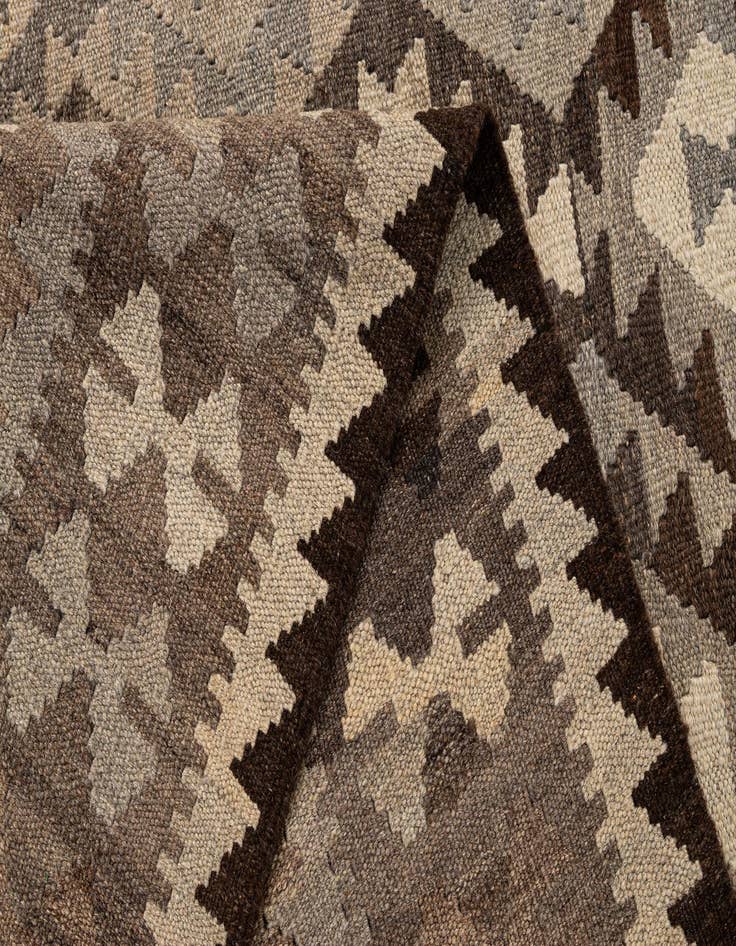 Detail image of  5' 4 x 6' 8  Hand Woven Kilim Maymana Wool Rug