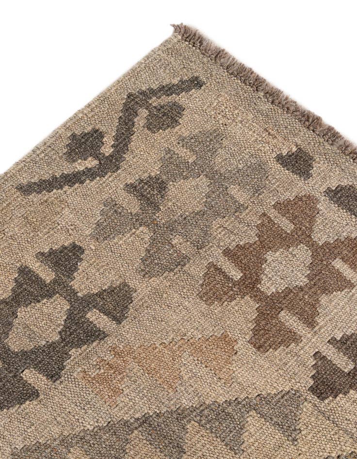 Detail image of  5' 8 x 7' 8  Hand Woven Kilim Maymana Wool Rug