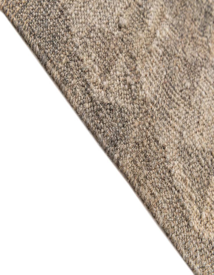 Detail image of  5' 7 x 7' 10  Hand Woven Kilim Maymana Wool Rug