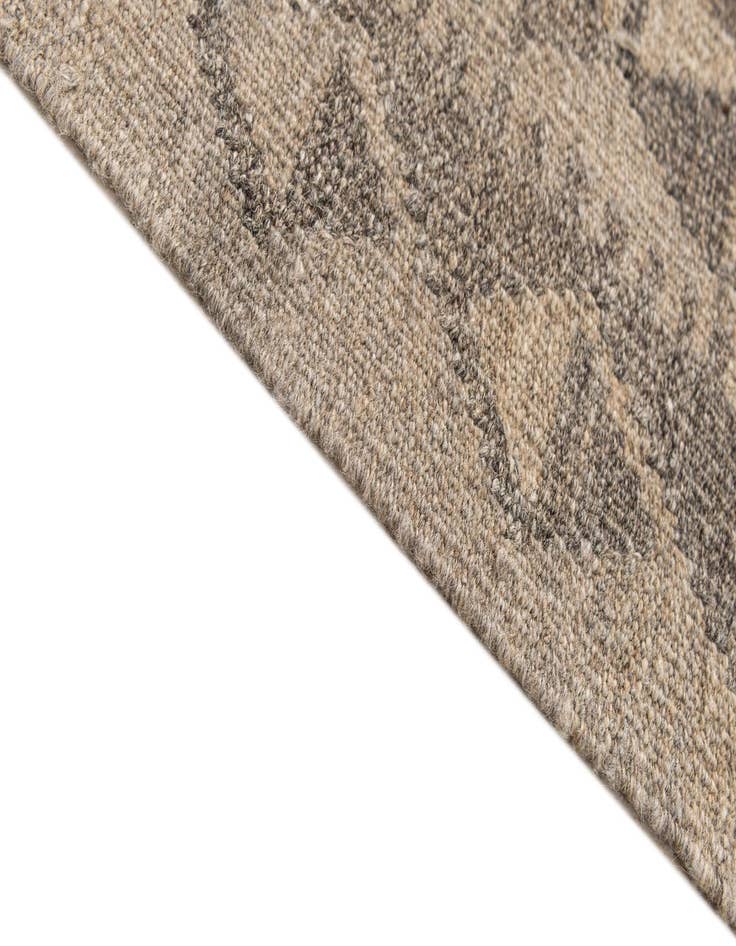 Detail image of  5' 7 x 8'  Hand Woven Kilim Maymana Wool Rug