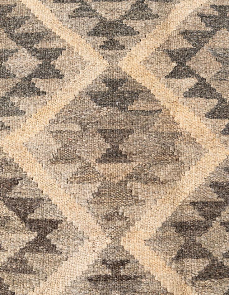 Detail image of  5' 7 x 8'  Hand Woven Kilim Maymana Wool Rug