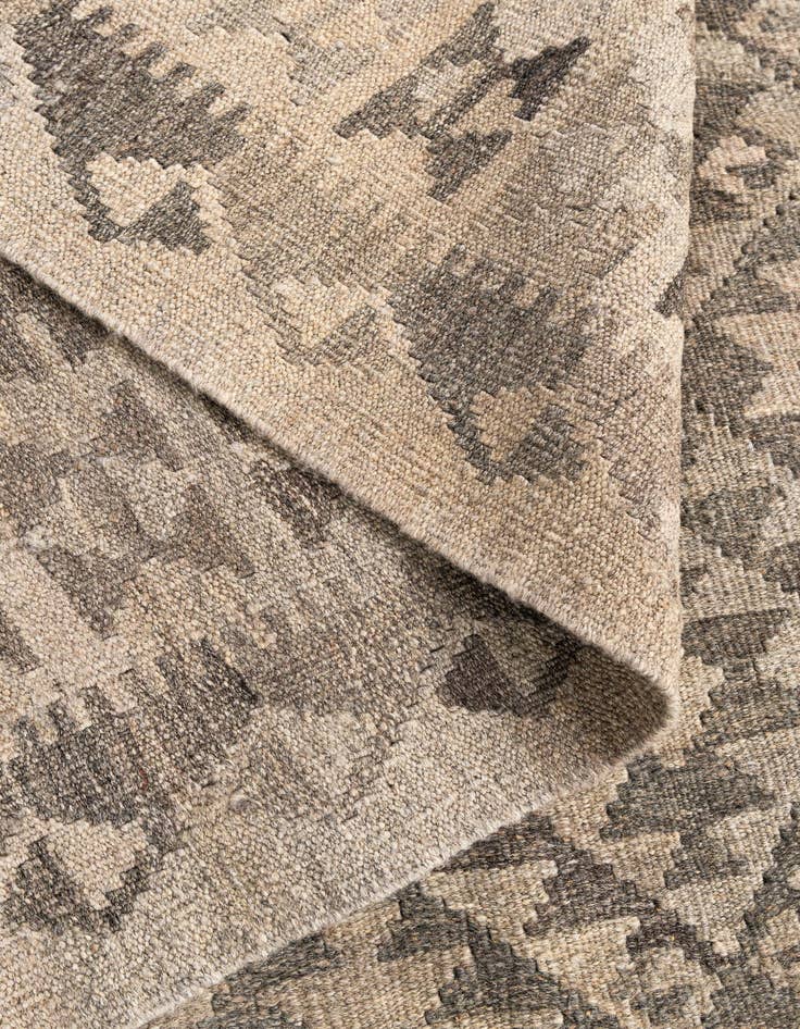 Detail image of  5' 6 x 8' 4  Hand Woven Kilim Maymana Wool Rug