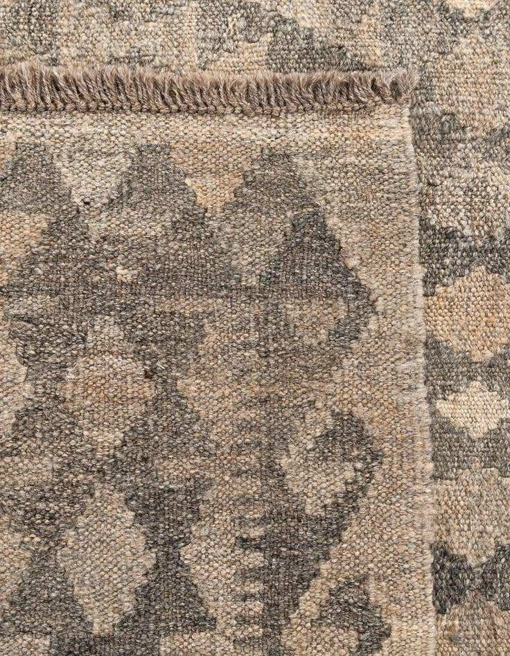 Detail image of  5' 10 x 7' 11  Hand Woven Kilim Maymana Wool Rug